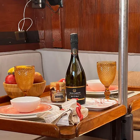 Sailboat Anand ליסבון