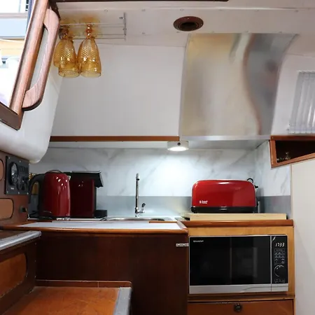 Sailboat Anand بوتيل Lisboa