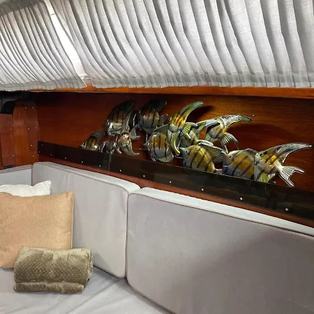 Sailboat Anand ספינת מלון *