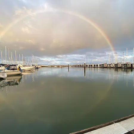 ספינת מלון Sailboat Anand