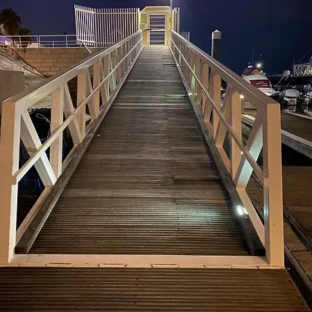 Sailboat Anand Πλωτό κατάλυμα *