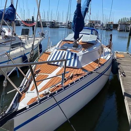 Sailboat Anand 보트호텔 리스본
